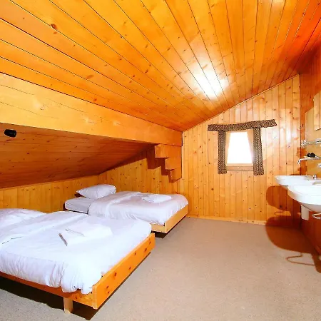 Daire Rousserolles 4 By Interhome *